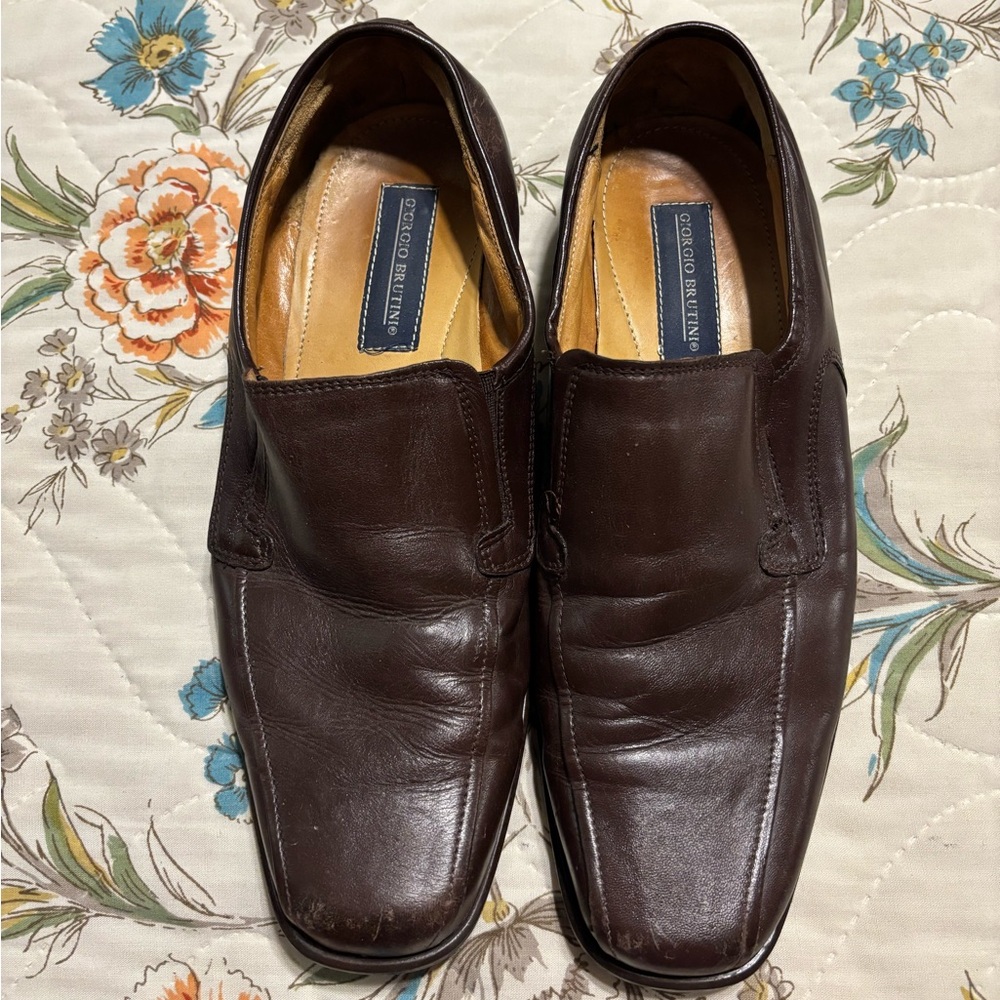 Men’s size 10 Giorgio Brutini loafers